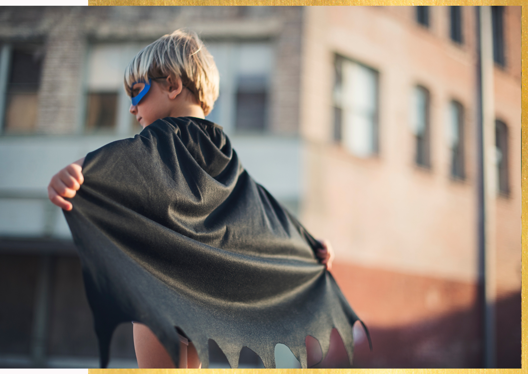 supereroe-tenebre-luce